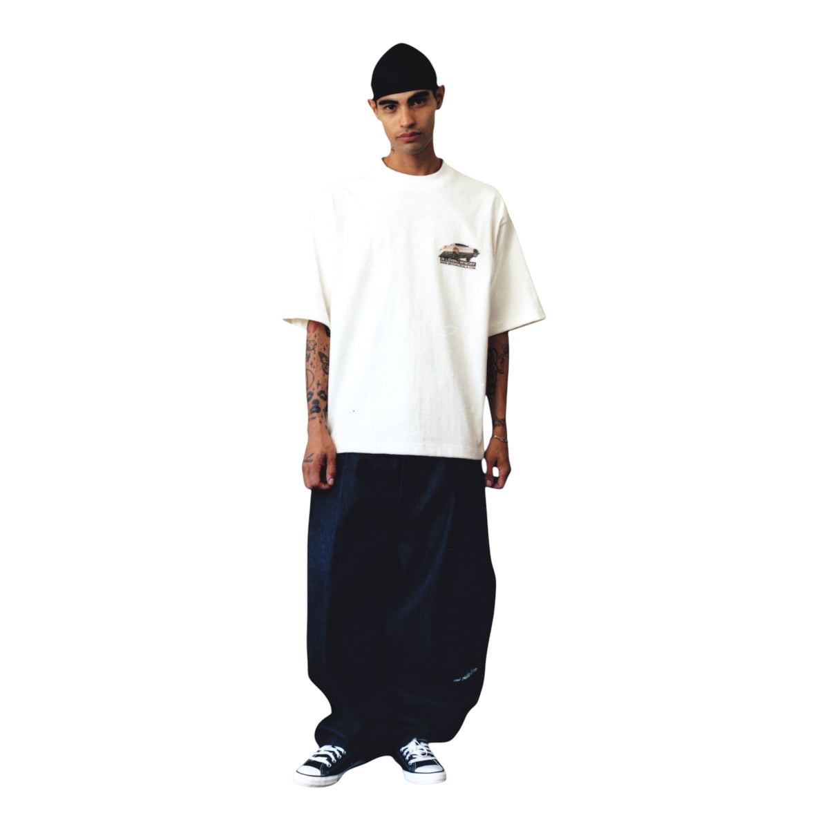 MARIO TRUCKER TEE - WHITE (Hover)