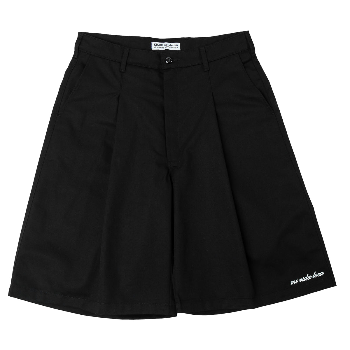 WIDE PLEATED SHORTS
